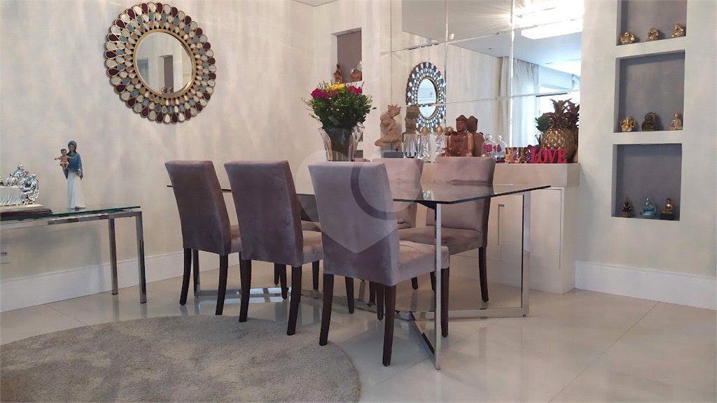 Apartamento à venda com 3 suítes em Jardim Londrina, São Paulo, SP