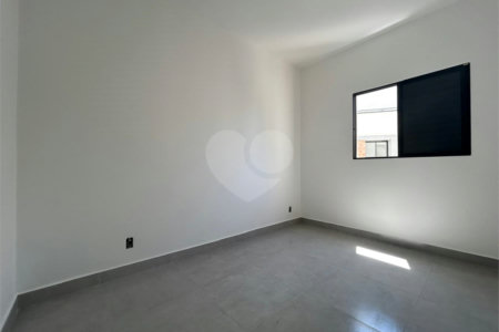 Casa de Vila à venda com 2 quartos em Jardim Europa, Sorocaba, SP