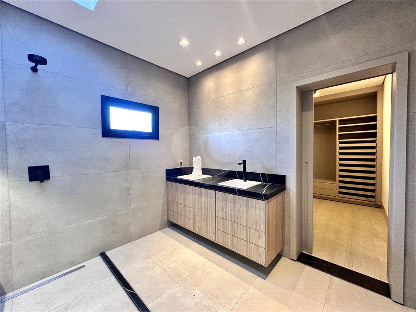 Casa à venda com 3 suítes no condomínio Residencial Florais Itália, Cuiabá - MT