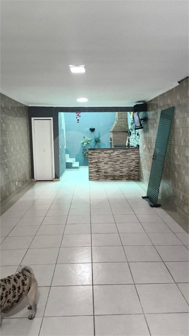 Sobrado à venda com 3 suítes em Vila Carrão, São Paulo, SP
