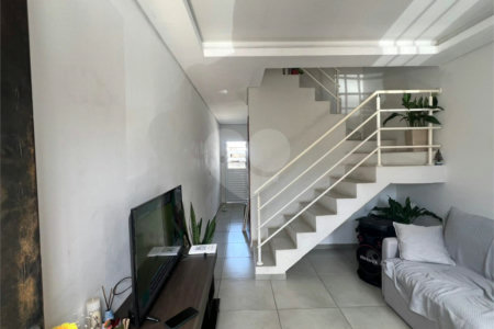 Casa à venda com 2 quartos, sendo 1 suíte, em Vila Barão, Sorocaba, SP