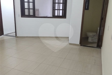 Casa à venda com 2 suítes no condomínio Residencial Rubi, Mogi das Cruzes - SP