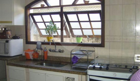 Sobrado à venda com 5 quartos, sendo 1 suíte,  em Vila Nova Cachoeirinha, São Paulo, SP
