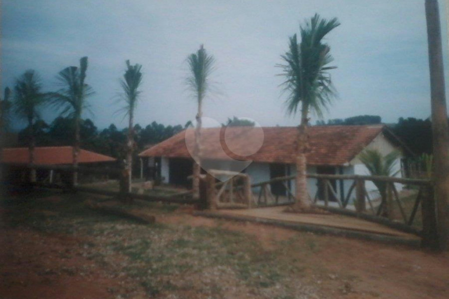 Casa à venda com 13 suítes no condomínio Pousada Pau Brasil, São Pedro - SP