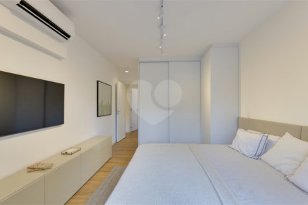 Apartamento à venda com 3 quartos, sendo 1 suíte, em Jardim Marajoara, São Paulo, SP