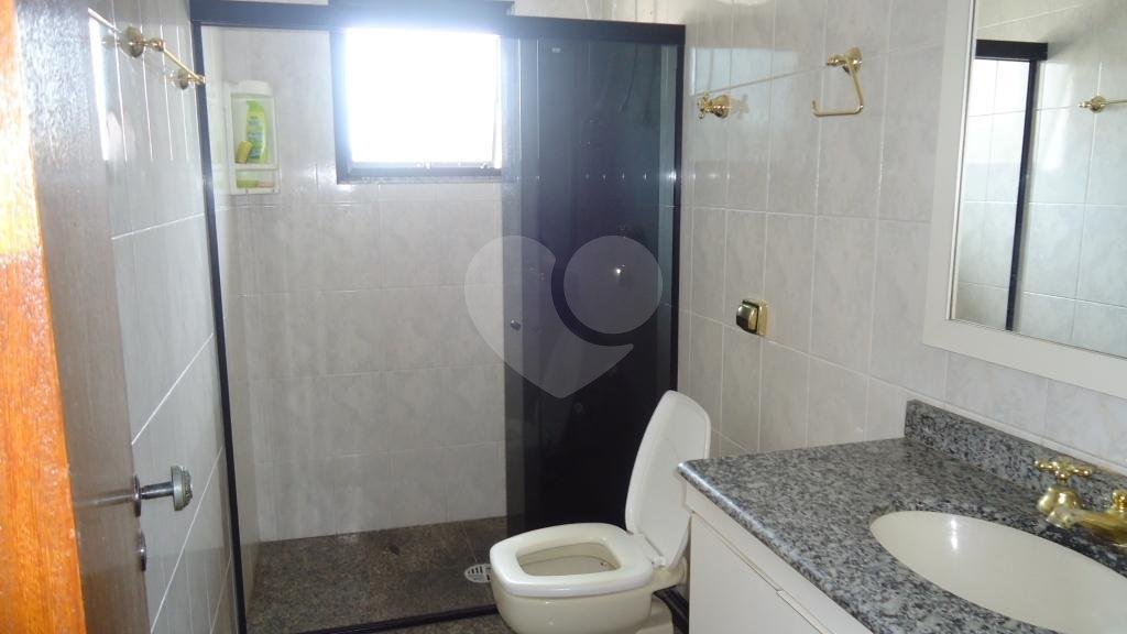 Sobrado à venda com 3 quartos, sendo 1 suíte, em Vila Paulicéia, São Paulo, SP