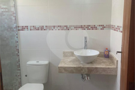 Casa à venda com 3 suítes no condomínio Altos de São Roque, São Roque - SP