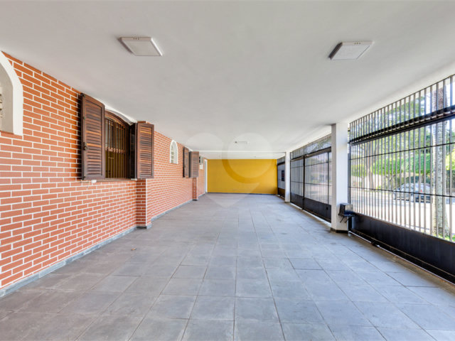 Casa à venda com 4 quartos, sendo 2 suítes,  em City Campo Grande, São Paulo, SP