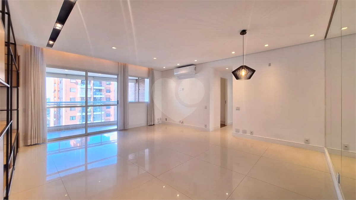 Apartamento à venda com 3 quartos, sendo 1 suíte, em Vila Leopoldina, São Paulo, SP