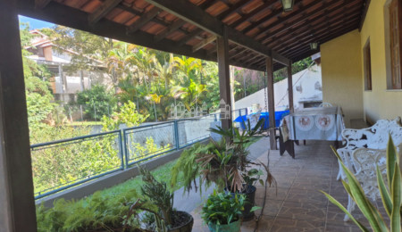 Casa à venda com 3 suítes no condomínio Portal Dos Nobres, Atibaia - SP