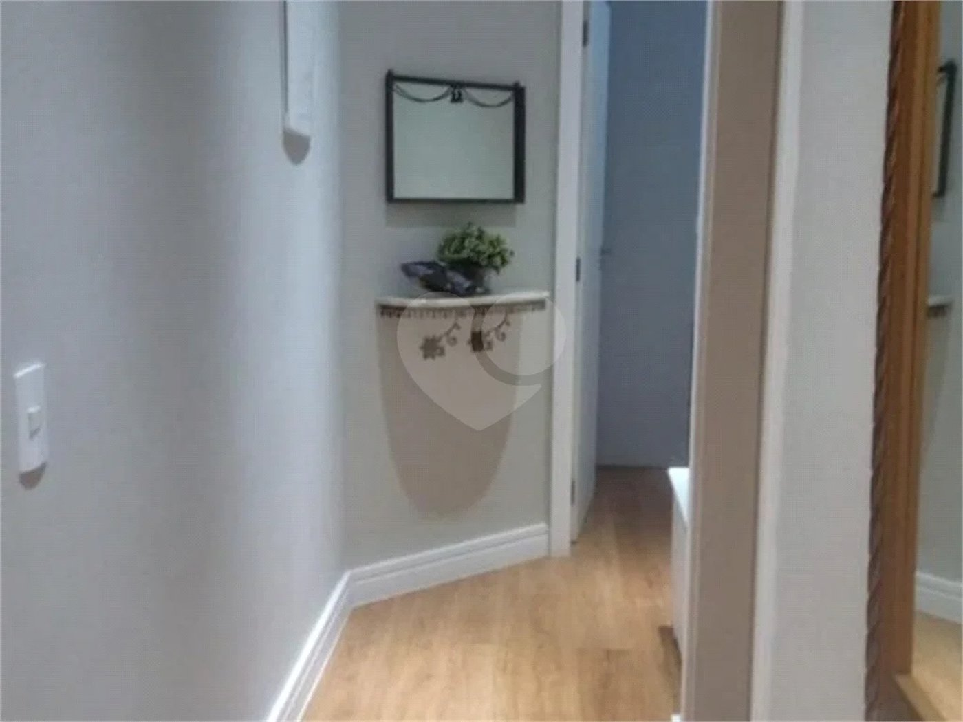 Casa à venda com 3 quartos, sendo 1 suíte, no condomínio Ibiaram 1, Itupeva - SP