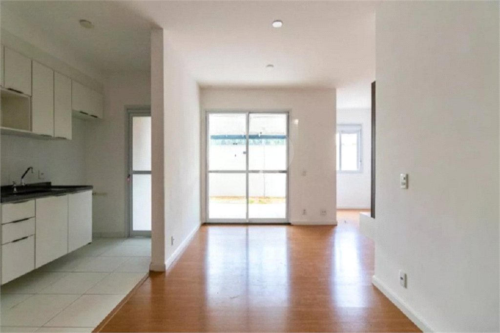 Apartamento à venda com 2 quartos em Cambuci, São Paulo, SP