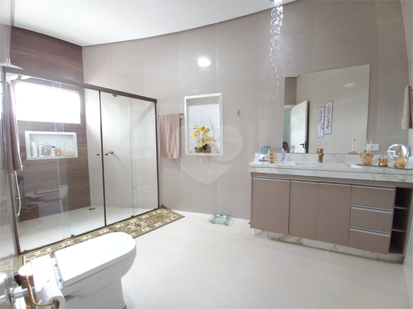 Casa à venda com 3 quartos, sendo 1 suíte,  no condomínio Villagio Milano, Sorocaba - SP