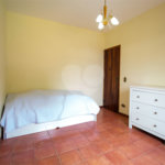 Casa à venda ou para alugar com 5 quartos, sendo 2 suítes, no condomínio Restinga Verde, São Roque - SP