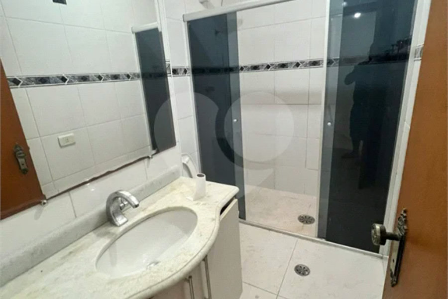 Casa à venda com 3 quartos, sendo 1 suíte, em Conjunto Residencial Vista Verde, São Paulo, SP