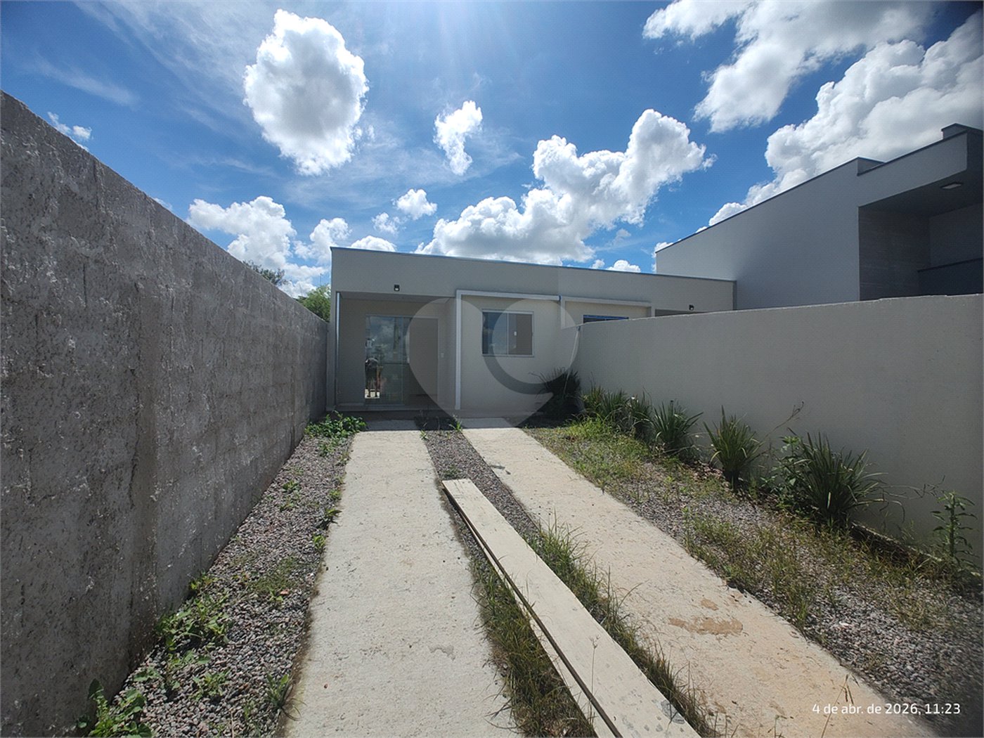Casa Térrea à venda com 3 quartos, sendo 1 suíte,  em Jardim São Felipe, Atibaia, SP