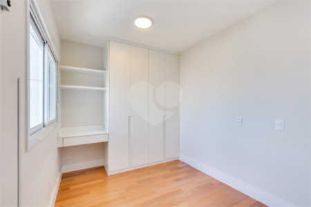 Apartamento à venda com 3 quartos, sendo 2 suítes, em Santo Amaro, São Paulo, SP