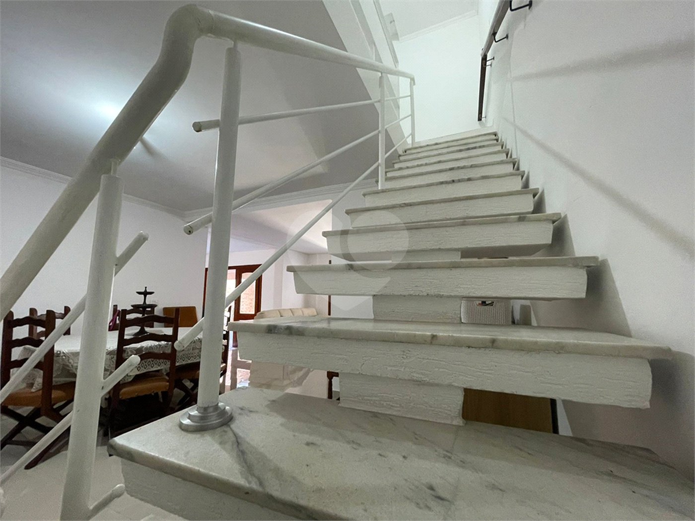Sobrado à venda com 3 quartos, sendo 2 suítes, em Alto da Boa Vista, São Paulo, SP