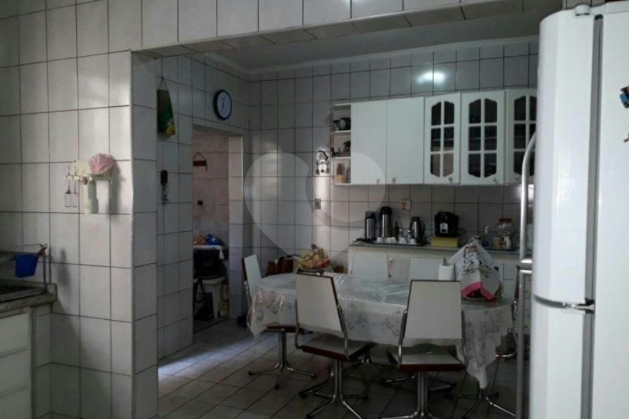Sobrado à venda com 3 quartos, sendo 1 suíte, em Tremembé, São Paulo, SP