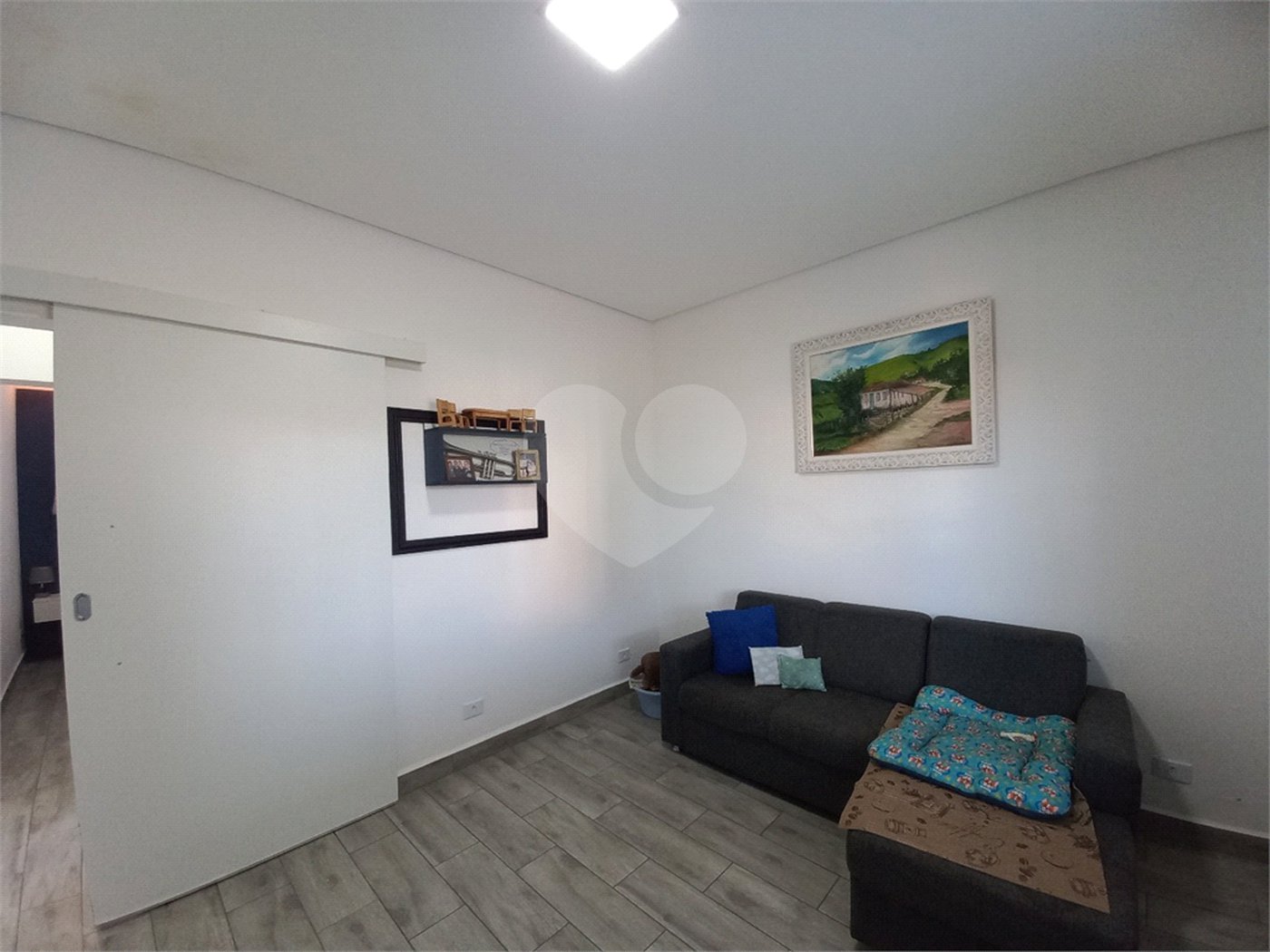 Casa à venda com 2 quartos, sendo 1 suíte, no condomínio Horto Florestal Villagio, Sorocaba - SP