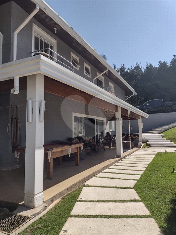 Casa à venda com 5 quartos, sendo 4 suítes, no condomínio Clube Florada Suzano, Suzano - SP
