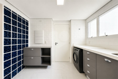 Apartamento à venda com 5 suítes em Parque Enseada, Guarujá, SP