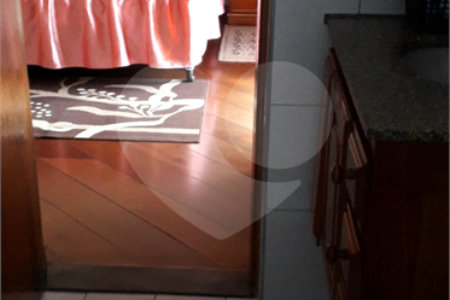 Casa à venda com 3 quartos, sendo 1 suíte, em Parque Continental I, Guarulhos, SP