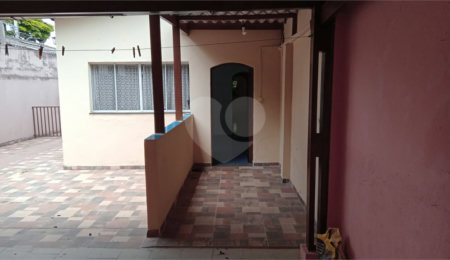 Casa Térrea à venda com 3 quartos, sendo 1 suíte,  em Vila Irmãos Arnoni, São Paulo, SP