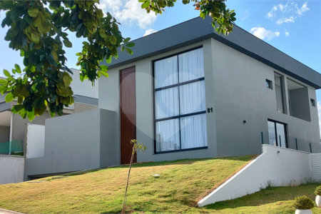 Casa à venda com 4 suítes no condomínio Campos de Santo Antonio II, Itu - SP
