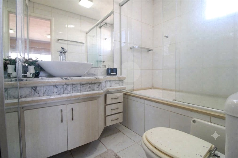 Apartamento à venda com 3 suítes em Santo Amaro, São Paulo, SP