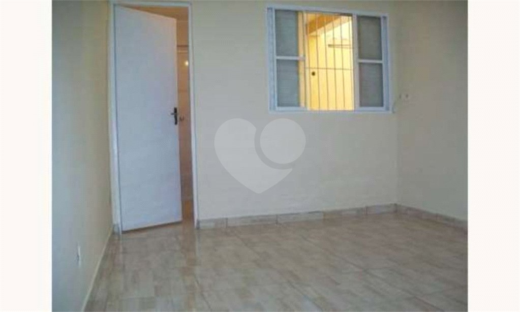 Casa Térrea à venda com 4 quartos, sendo 3 suítes, no Brasilândia, São Paulo, SP