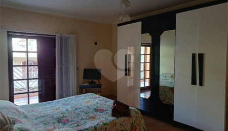 Sobrado à venda com 4 quartos, sendo 1 suíte,  em Tremembé, São Paulo, SP