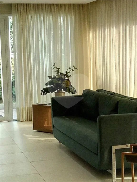 Apartamento para alugar com 1 quarto em Vila Mogilar, Mogi das Cruzes, SP