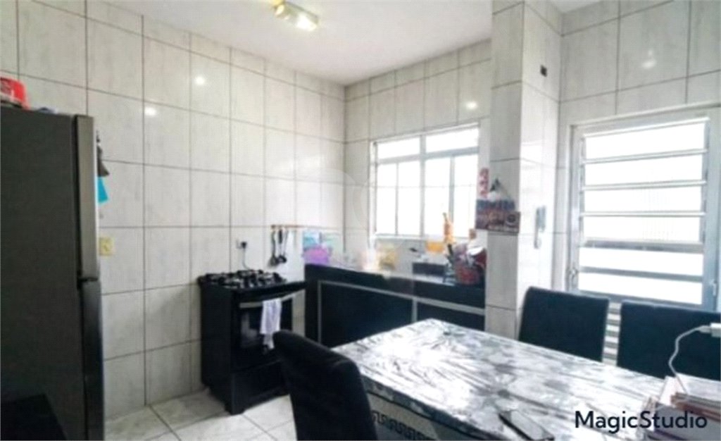 Casa com 200m² , 4 dormitórios , sendo 3 suítes , 2 vagas , à venda no Jabaquara.