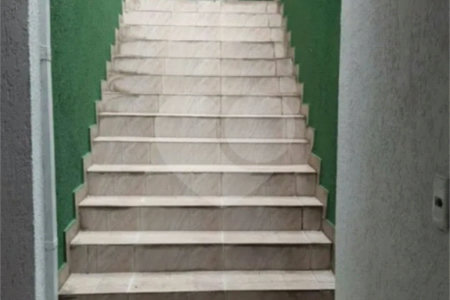 Sobrado à venda com 3 quartos em Vila Campestre, São Paulo, SP