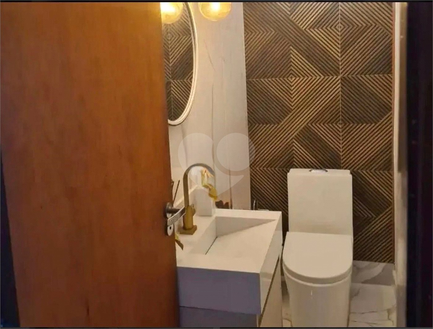 Casa à venda com 2 quartos no condomínio Karolyne, Votorantim - SP