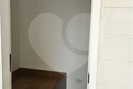 Apartamento à venda com 4 quartos, sendo 1 suíte,  em Jardim Ampliação, São Paulo, SP