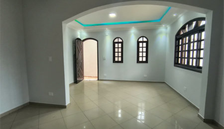 Sobrado à venda com 3 quartos, sendo 1 suíte,  em Jardim D'abril, Osasco, SP