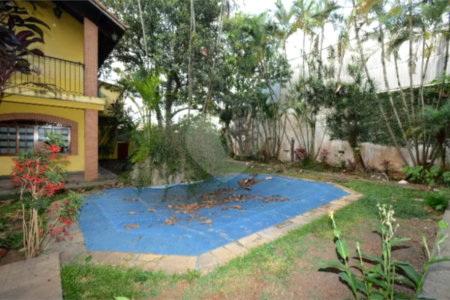 Casa à venda com 5 suítes em Capela do Socorro, São Paulo, SP