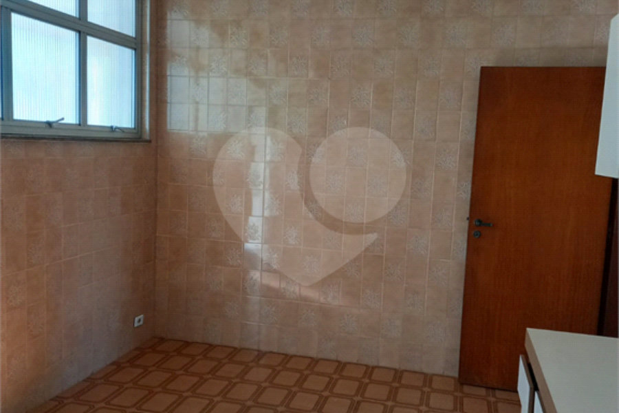 Sobrado à venda com 5 quartos, sendo 2 suítes,  em Tremembé, São Paulo, SP