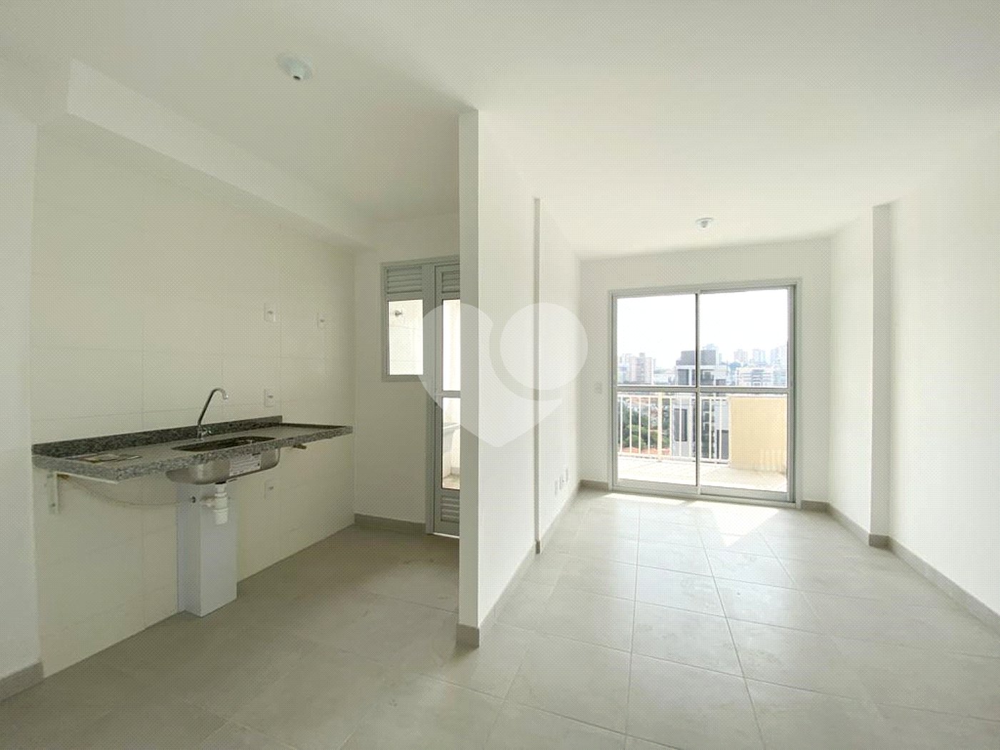 Apartamento à venda com 3 quartos, sendo 1 suíte,  em Parada Inglesa, São Paulo, SP