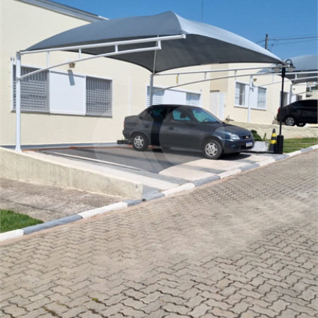 Casa à venda com 3 quartos, sendo 1 suíte, no condomínio Residencial Vila D`ouro, Cotia - SP