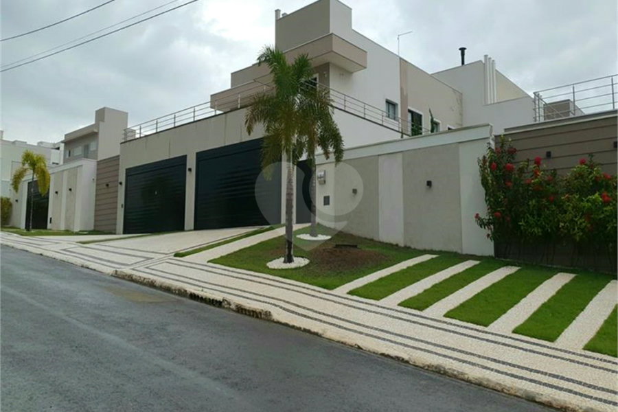 Casa à venda com 5 suítes no condomínio Residencial Villagio, Americana - SP