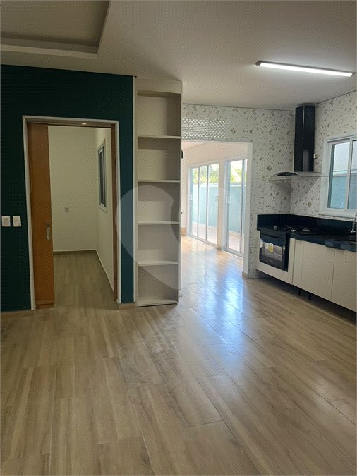 Casa à venda ou para alugar com 2 quartos, sendo 4 suítes, no condomínio Residencial Jardim Bréscia, Indaiatuba - SP