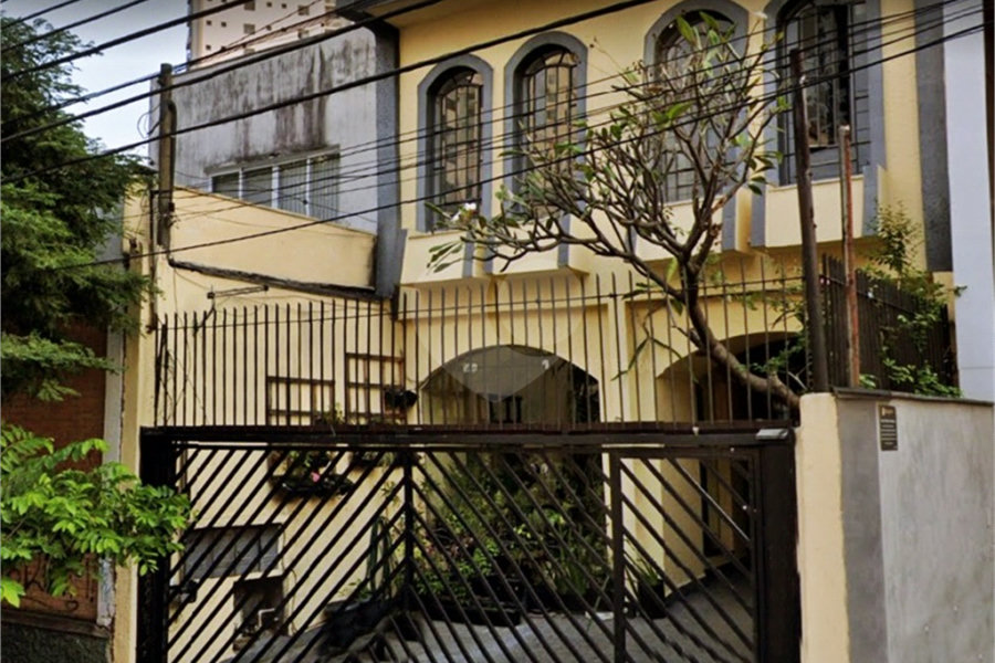 Casa à venda com 2 suítes no condomínio Conselheiro Moreira de Barros, São Paulo - SP