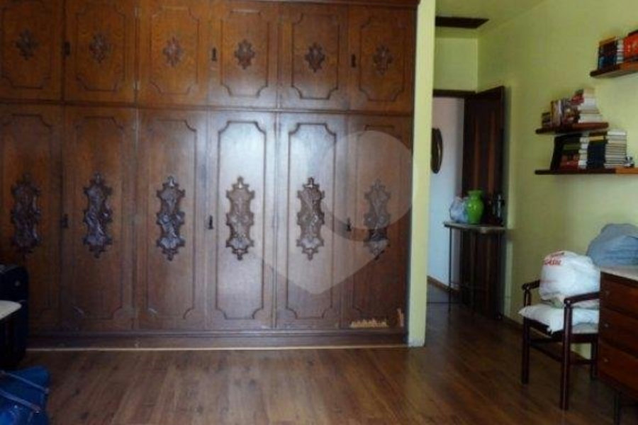 Casa à venda com 3 quartos, sendo 1 suíte, em Santana, São Paulo, SP