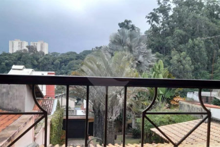 Casa à venda com 2 suítes em Jardim Caçula, Jundiaí, SP