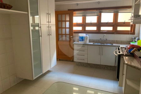 Casa à venda com 5 suítes no condomínio Jardim São Felipe, Atibaia - SP