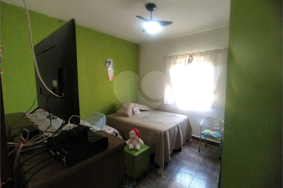 Casa à venda com 4 quartos em Chora Menino, São Paulo, SP