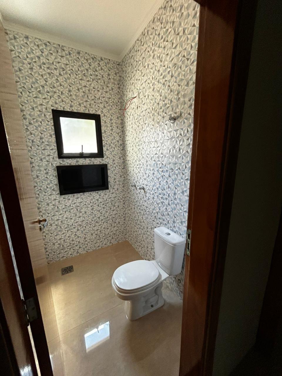 Casa à venda com 3 quartos, sendo 1 suíte,  em Três Lagoas, MS